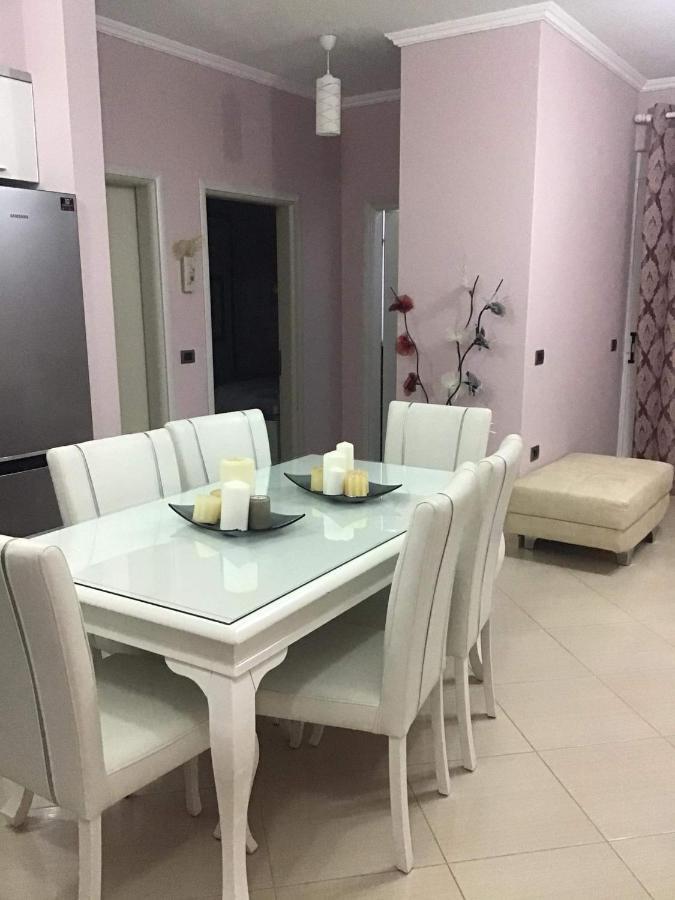 Orfeas Central Apartment Fier Dış mekan fotoğraf