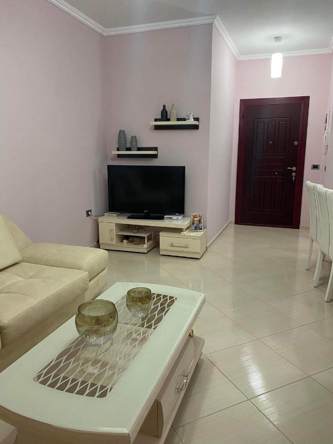 Orfeas Central Apartment Fier Dış mekan fotoğraf