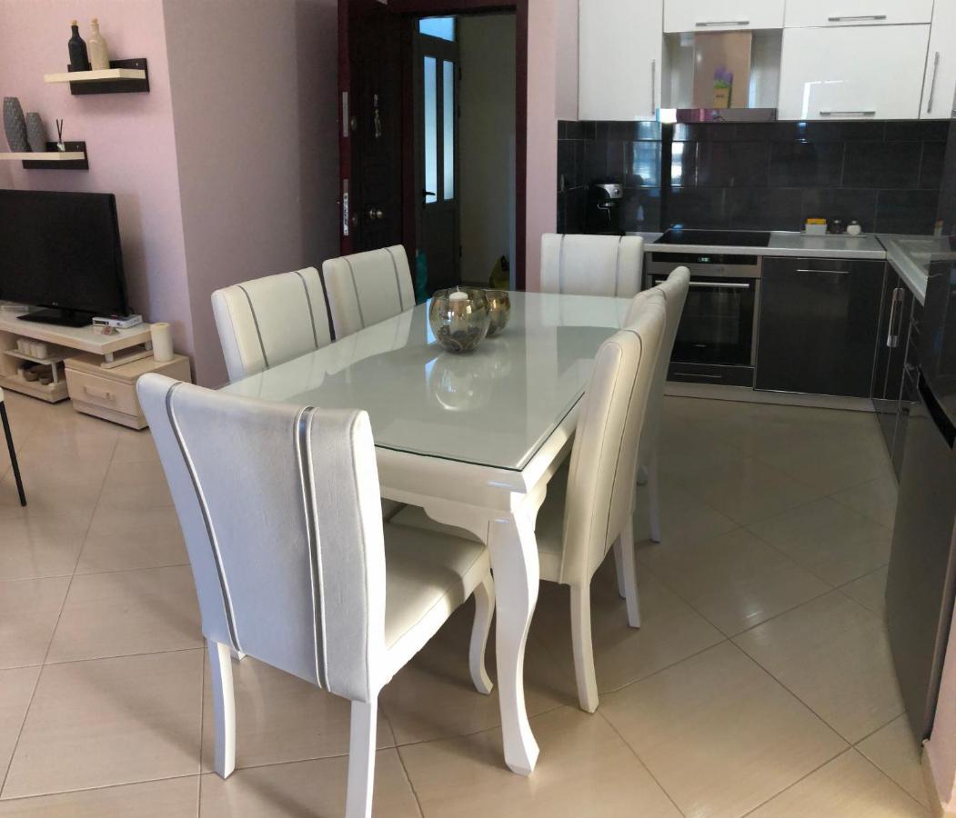 Orfeas Central Apartment Fier Dış mekan fotoğraf